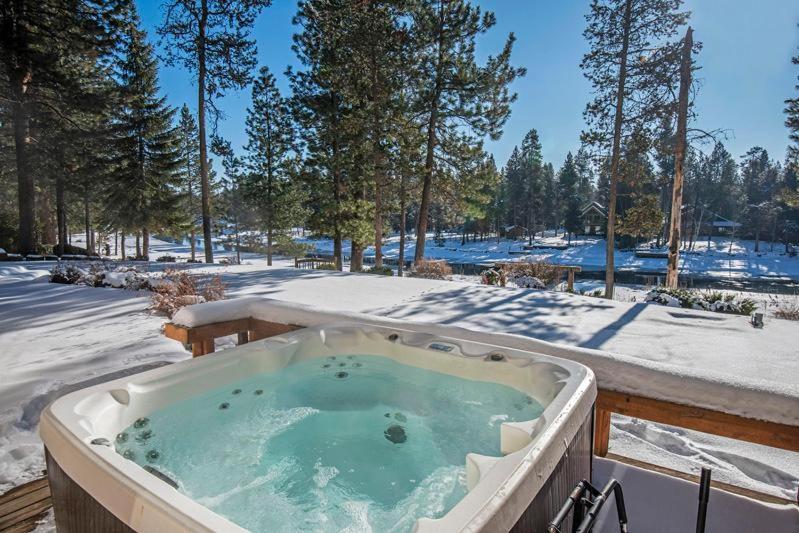 Deschutes Riverfront Home Sunriver Exterior foto
