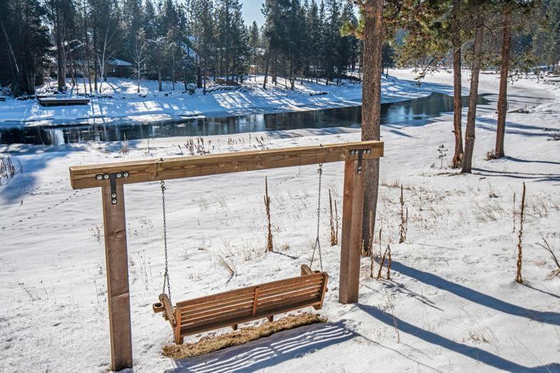 Deschutes Riverfront Home Sunriver Exterior foto